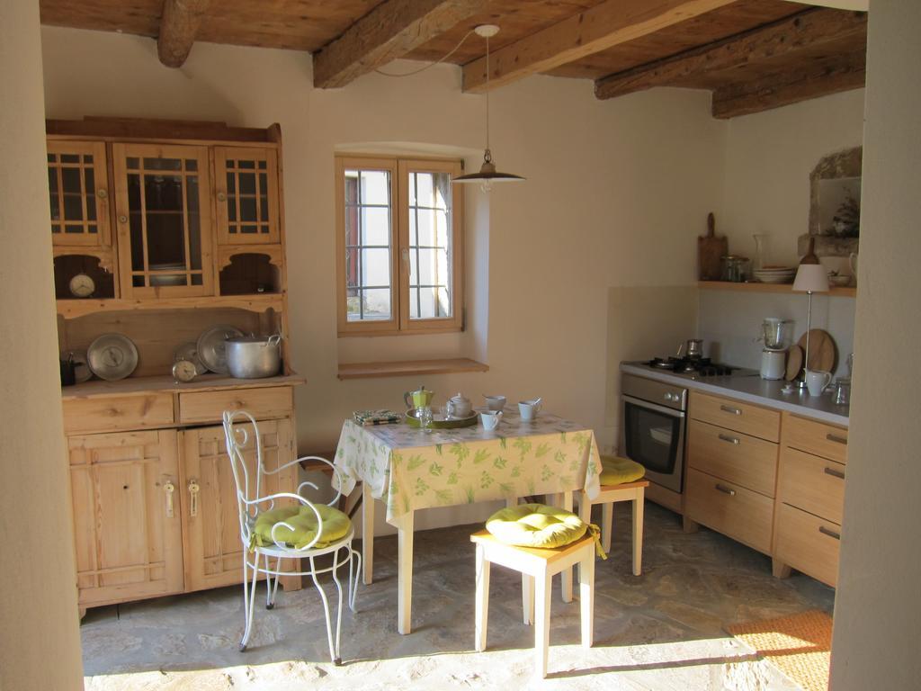 Flori Adriatic Villa Marezige Szoba fotó